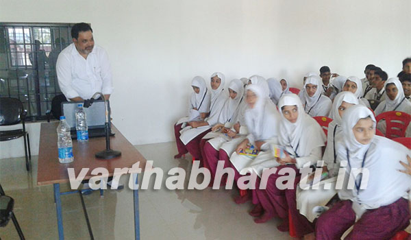 ತೌಹೀದ್ ಆಂಗ್ಲ ಮಾಧ್ಯಮ ಶಾಲೆಯಲ್ಲಿ ವಿದ್ಯಾರ್ಥಿಗಳಿಗೆ ತರಬೇತಿ